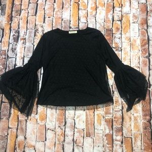 Pebble and Stone Bell Sleeve Top Size Small